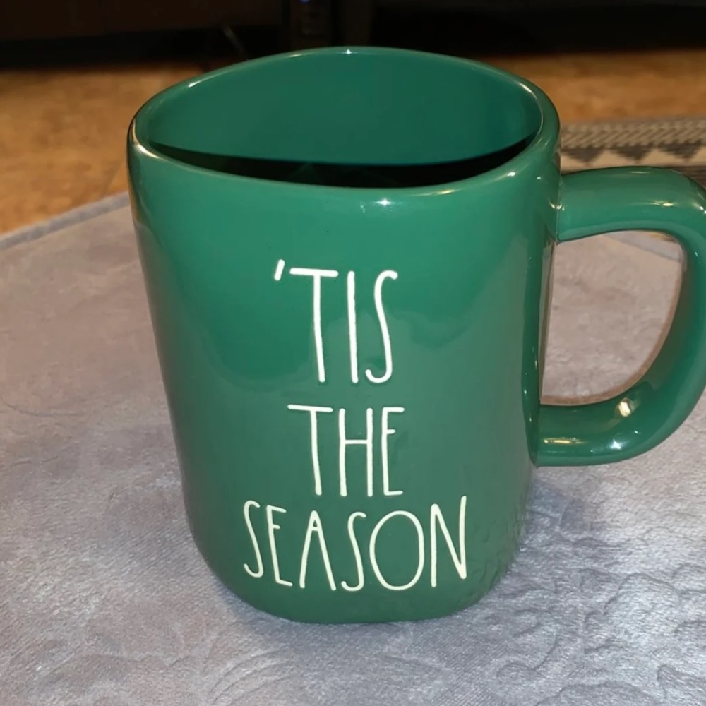 New HTF Rae Dunn tis the season mug